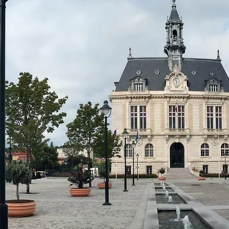 Non Disponible * Corbeil-Essonnes