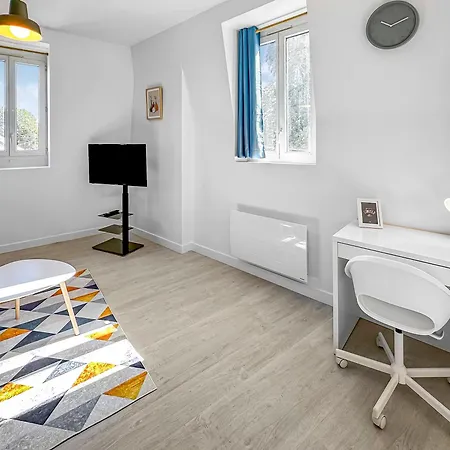 Chic Et Moderne Avec Vue Sur La Seine Apartment Corbeil-Essonnes